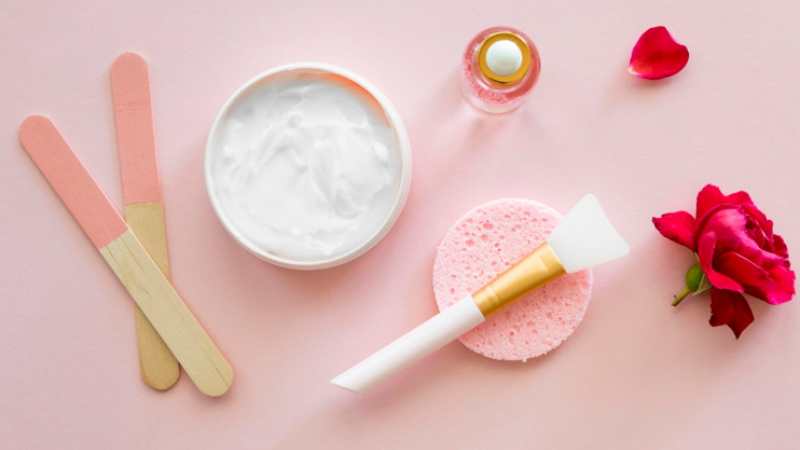Three Reasons a Professional Waxing Kit Works Better Than Mixing Random Supplies
