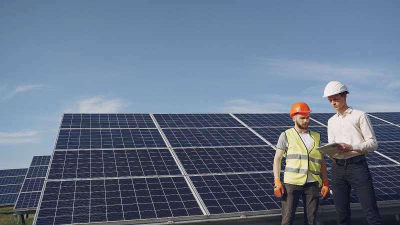 7 Benefits of Commercial Solar Panels Every Business Owner Should Know